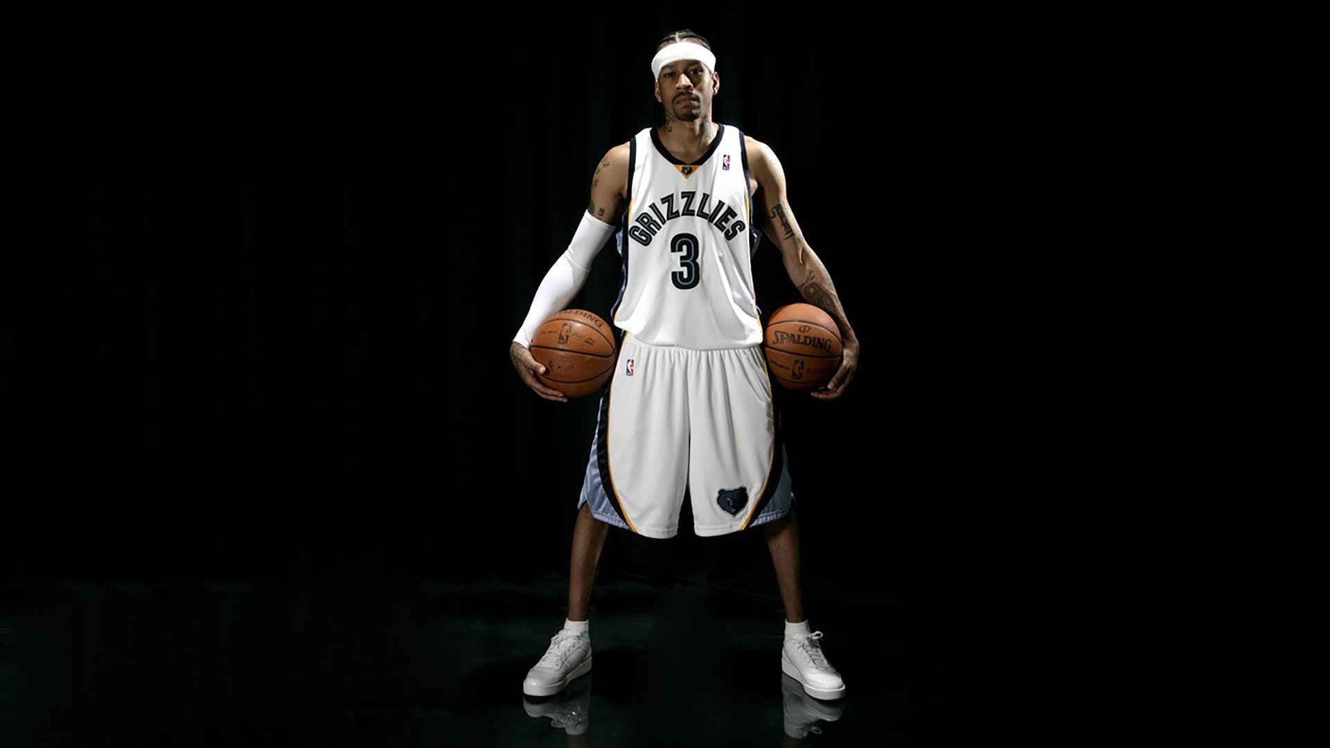 费德勒温网五连冠创历史 草地之王再续传奇