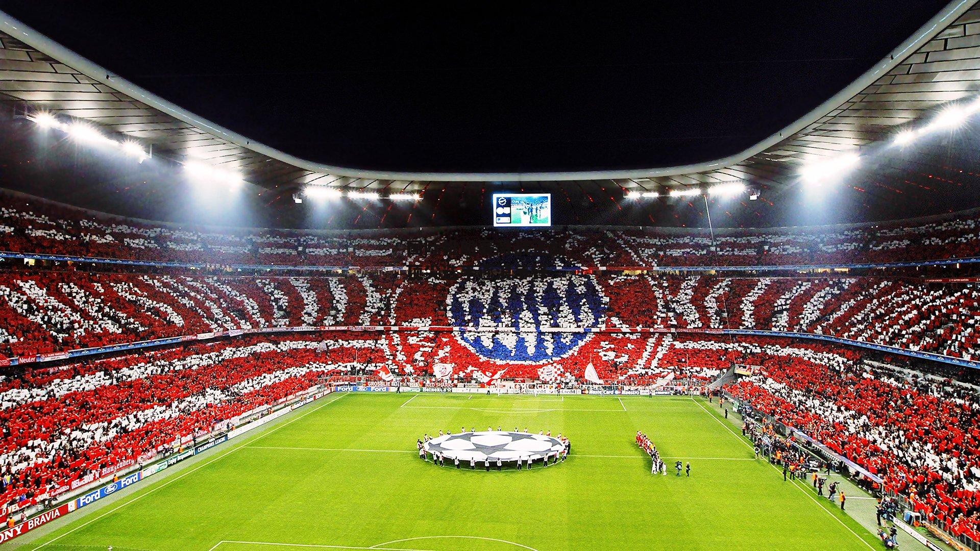 国际帆船赛激战正酣,顶尖选手逐浪争锋